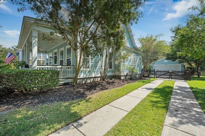 39-web-or-mls-Barclay Media Co_-37