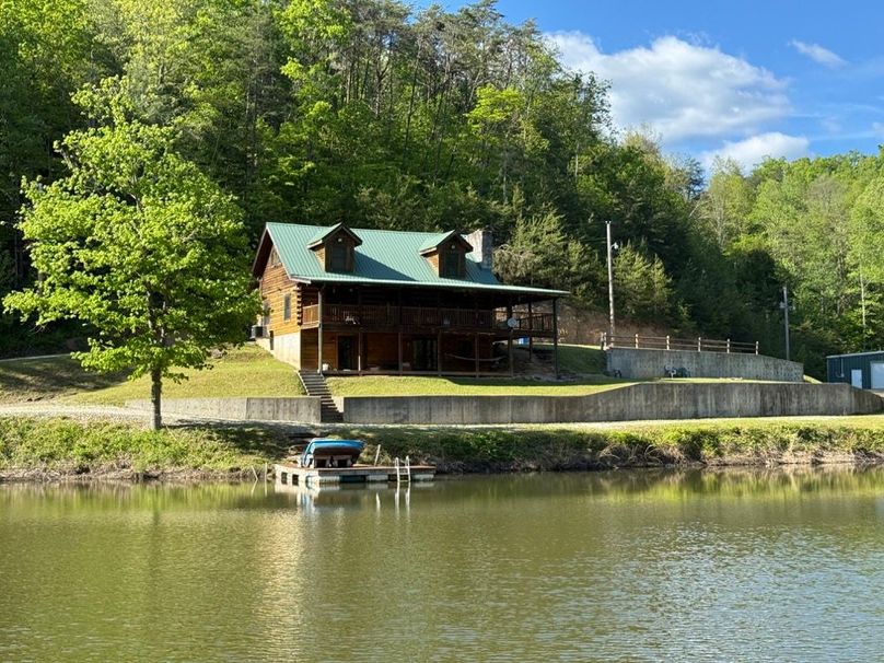 002 view of the cabin from the pond