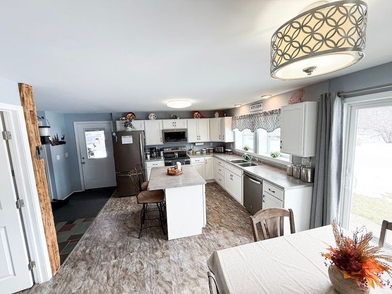 Cayuga 32 Stoyell Photos 12