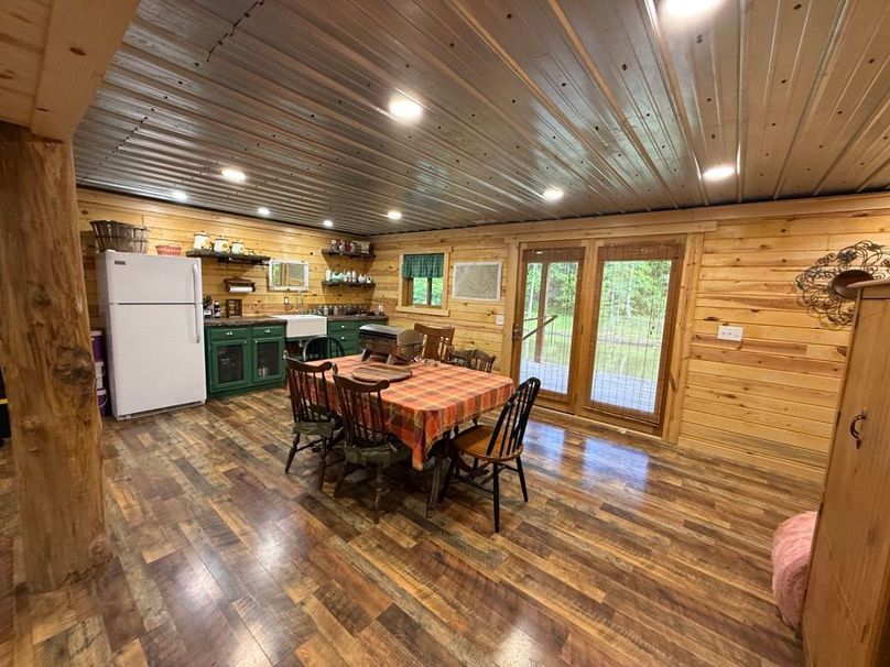 053 the kitchen_dining area in the lower level