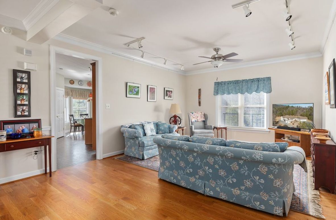 05-2E6A5998_111 Oakview Dr - Absolute Altitude - 2 - 2024 - 04