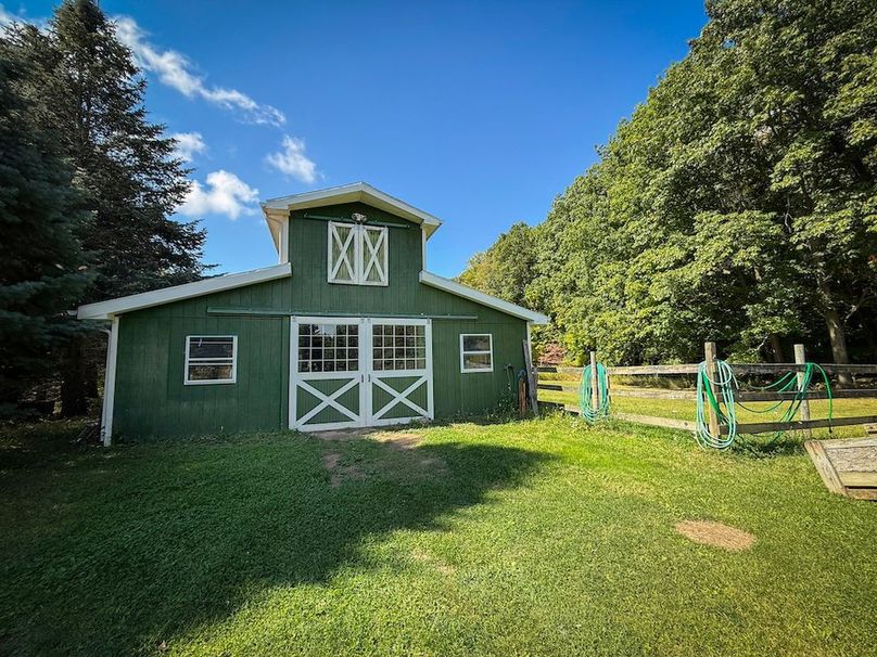 Ontario_9.680_Hardy_Photos_36