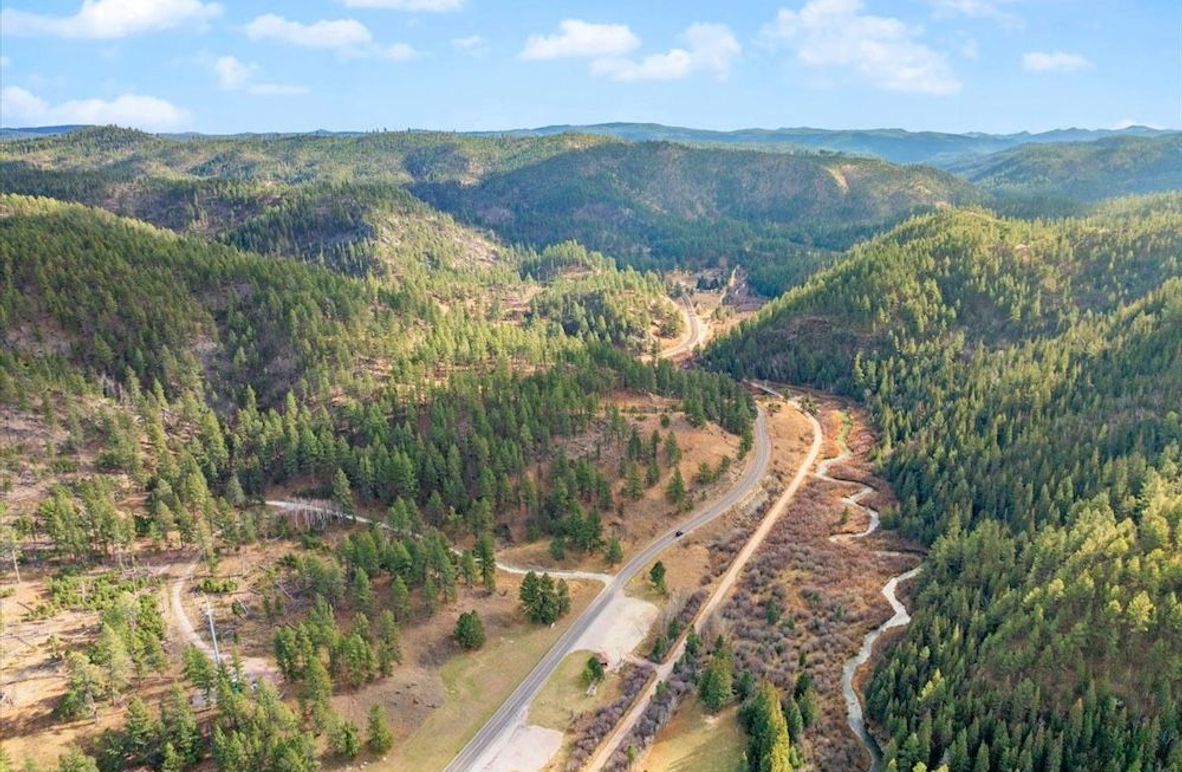 02-11708 Rochford Road-8