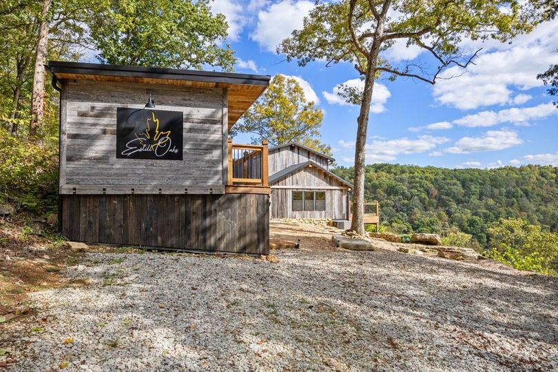 011 the bunkhouse as you arrive onsite