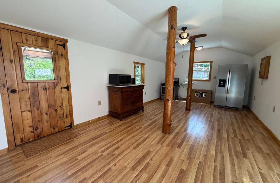 026 dining room and kitchen area of cabin 1