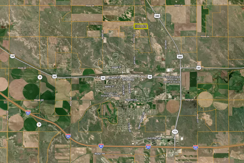 DIRECTIONAL - CLINT AND LACEY