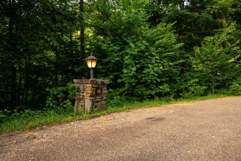 28 Featured_ProPhoto-59