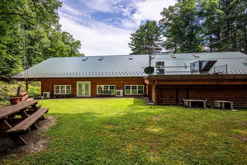 DeerHeadInn-24