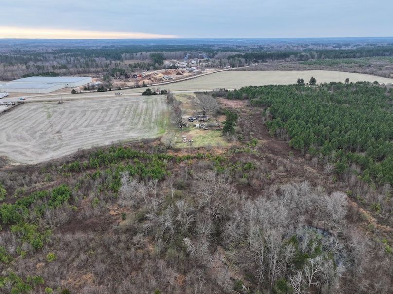 dji_fly_20251224_113556_0215_1767705684065_photo