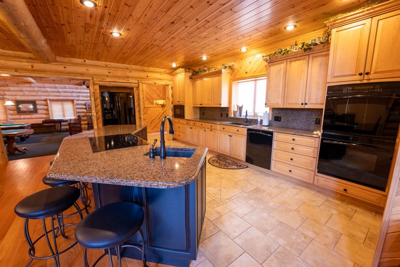 Ogemaw MI 475 Featured Pro Photo--63