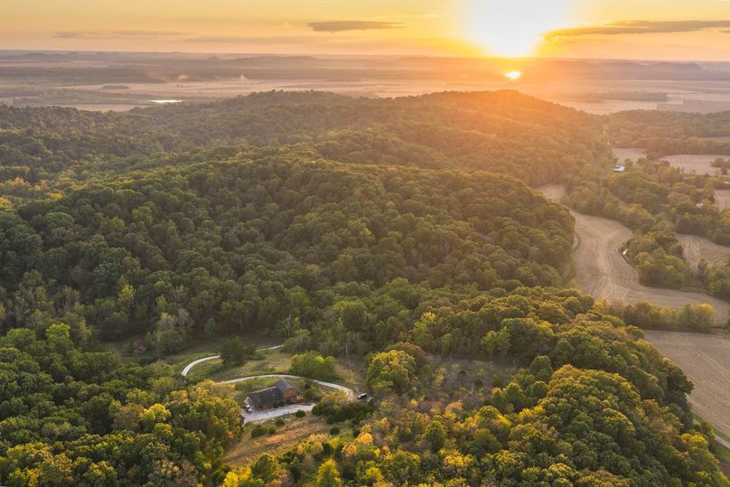 DJI_20251011181430_0482_D-HDR