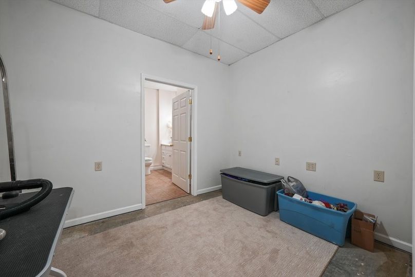 31-2869 Persian Ln28