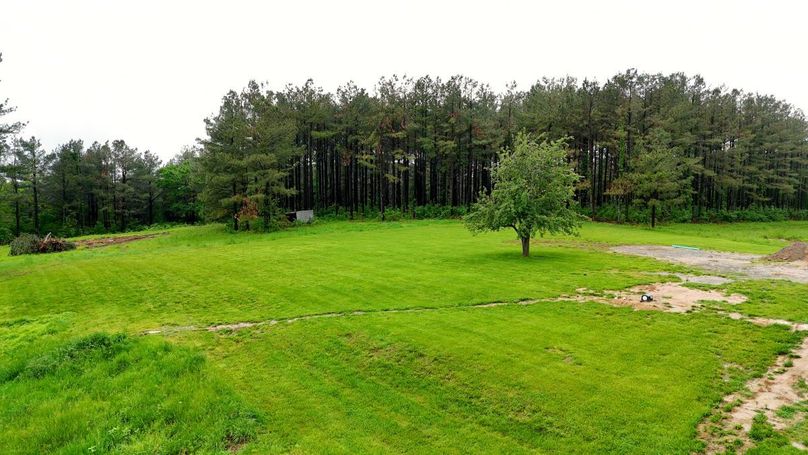 DRONE EDITS.00_05_39_18.Still683