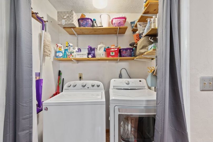 22-2E6A7614_  1857 Marys Shady Ln - Absolute Altitude - 4 - 2025 - 11