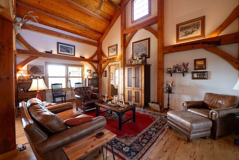 Cedar IA 152 Featured C