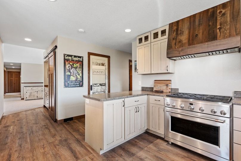 5.1 Kitchen