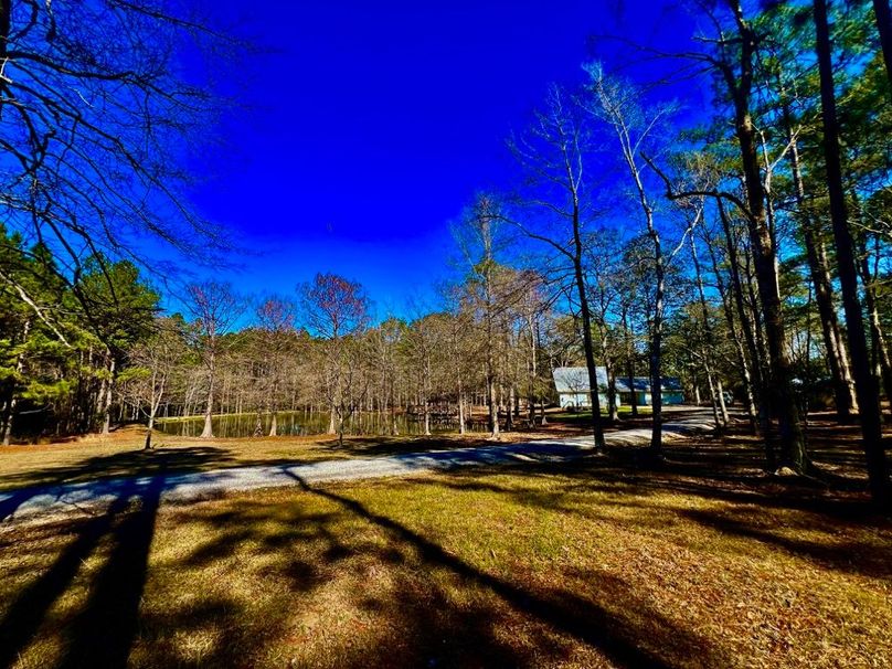 59ACADB6-CA12-4D2E-8756-E20AF8447954_1_201_a