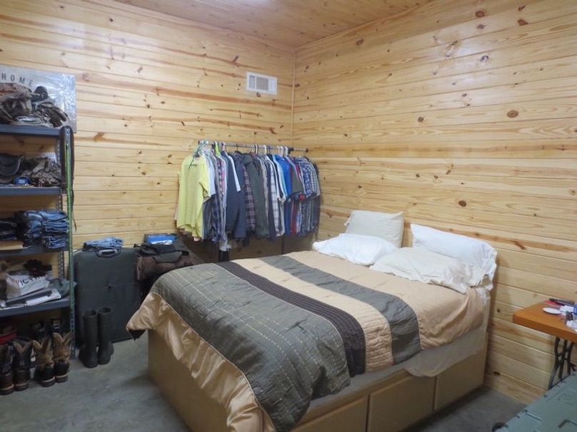 A21AEF2A-D3CF-4FCB-94B1-79E1E7EC8D72_1_105_c