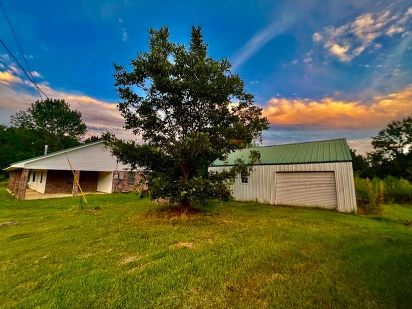 44DA16FD-76F4-4AAA-835E-47CBF35967A5_1_105_c