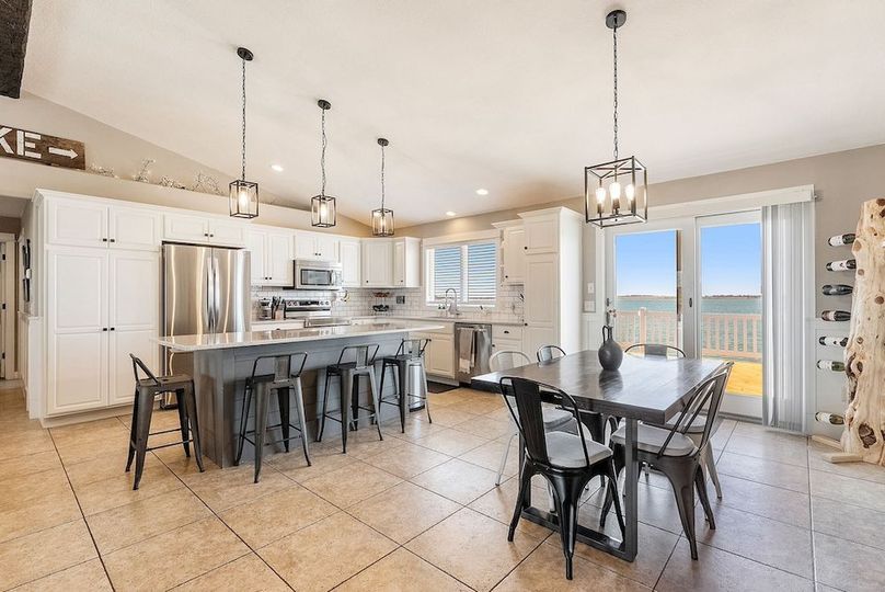 12-web-or-mls-194 Northbay Dr-51
