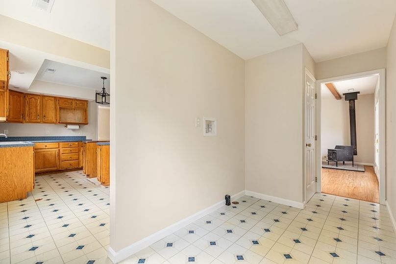 11-2E6A0900_ 2983 Old Winchester Rd - Absolute Altitude - 10 - 2025 -25