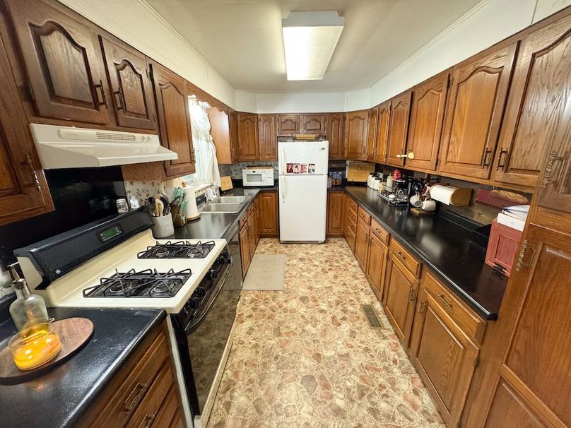 Doddridge, WV 15.68 AC Bonnett-09