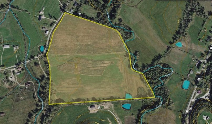 014 Montgomery 53 Land ID map zoomed in with contour lines and water features