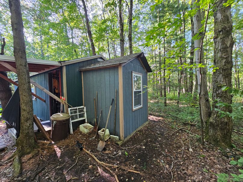 Furnished Hunting Camp Borders NYS Land Whitetail Properties