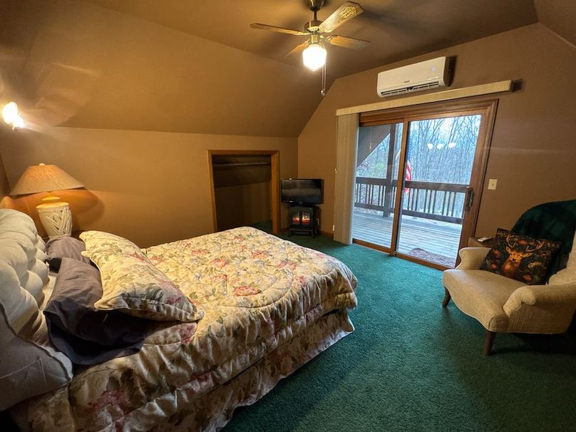 Calhoun, WV 132.84 AC Szegi 2-058