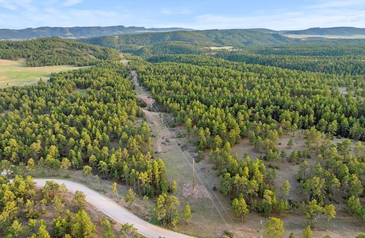 04-DJI_20250507185909_0796_D