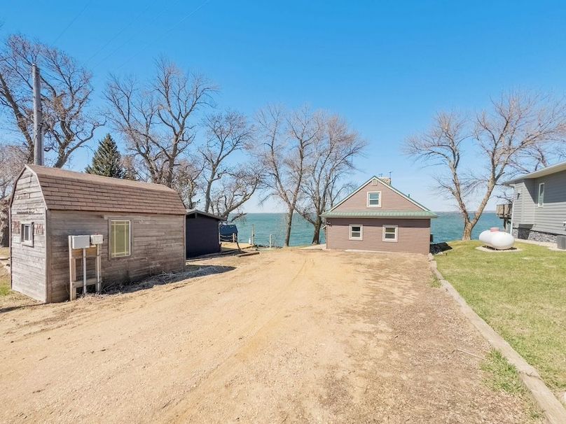25-web-or-mls-120 SE Lake Dr-111