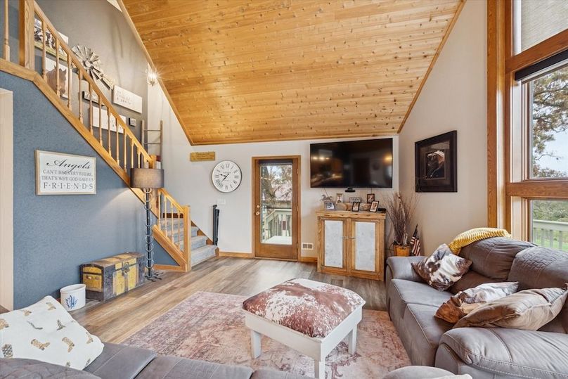 14-4800-Cub-Hollow-Rd-WindowStill