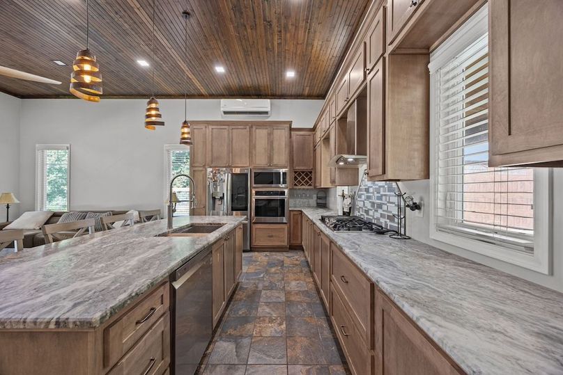 32-web-or-mls-4928 Yellow Creek Rd 040