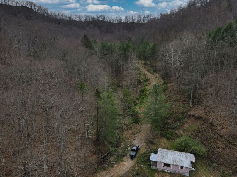 027 overhead shot of the drive in