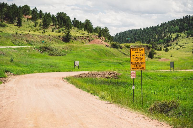 Teller Co 243.32 Kief - 028 Start of Shelf Rd
