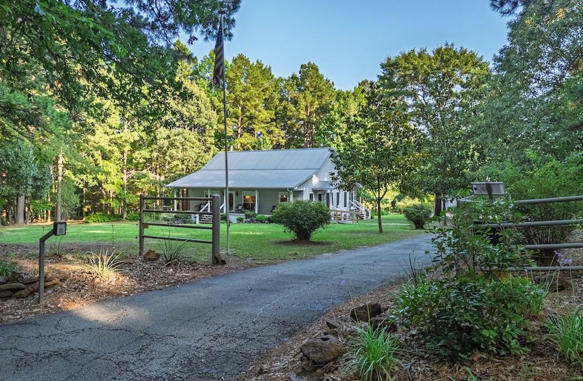 1DJI_20250605184651_0179_D-HDR