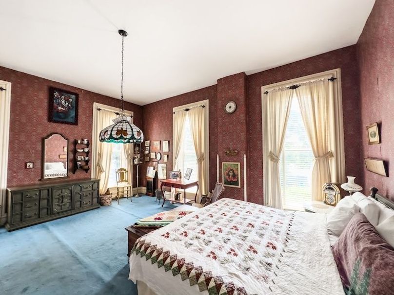 StenceRealty_25_515-N-8th-Street-Marshall-IL_58