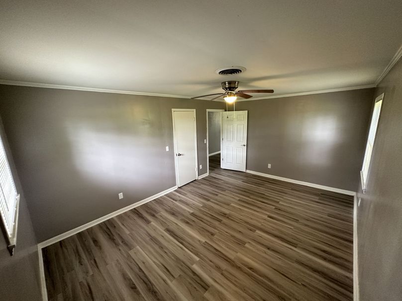 Chickasaw 2.3 w Home-20