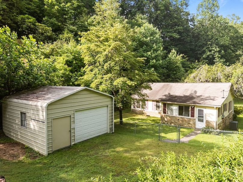 13-web-or-mls-58 Stillhouse Branch Rd 013