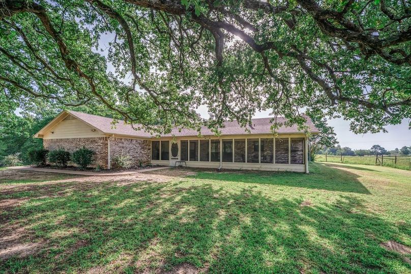 42 8124 Locust Rd Gilmer TX-53