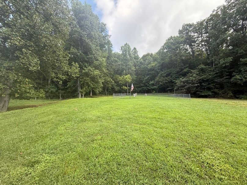 008 view from Holly Creek Road of access around the cemetery