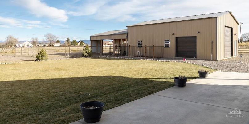 1809 Snaffle Bit Road-35