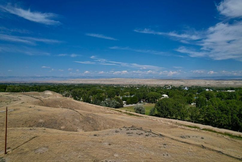 DF3A4DF9-89C3-4AA1-BC27-C566AE0D7B22_1_201_a