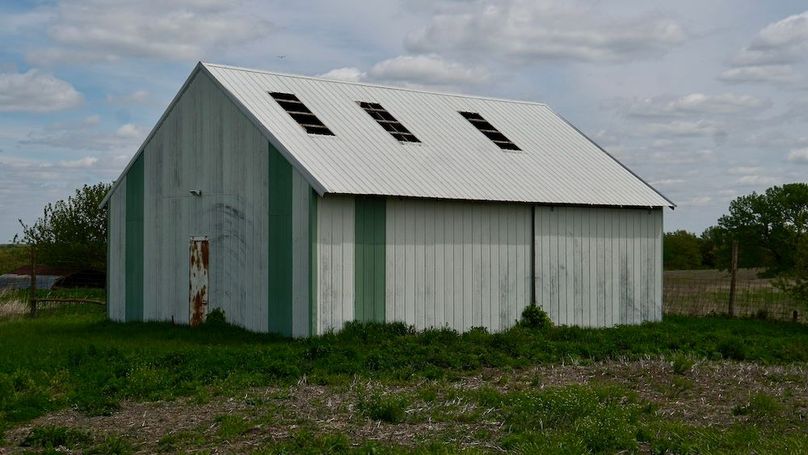 S16