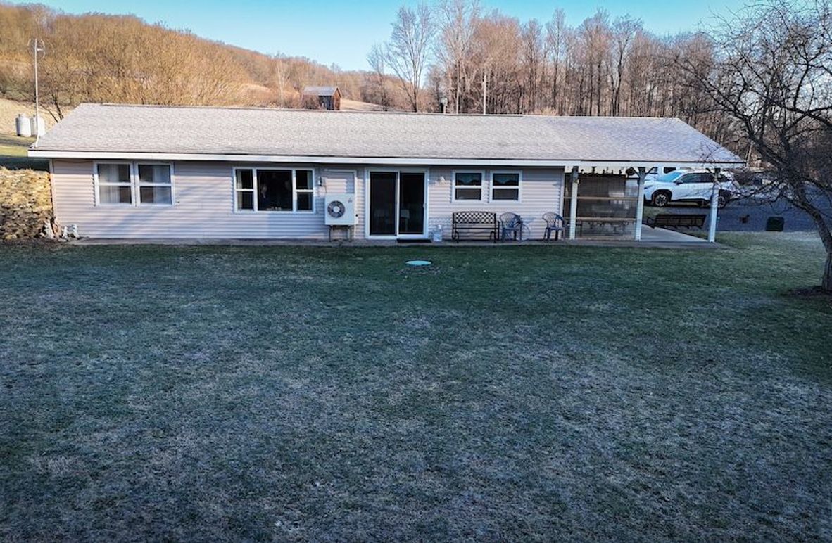 Cayuga 32 Stoyell Photos 2