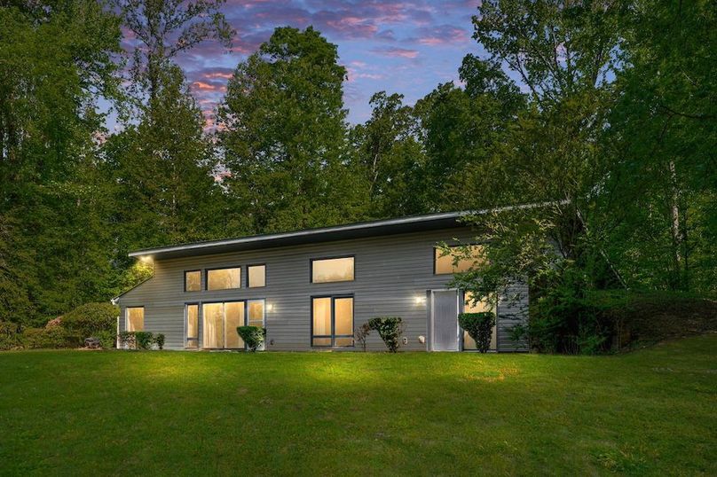 2-2-web-or-mls-279 Poplar Rd tw-3
