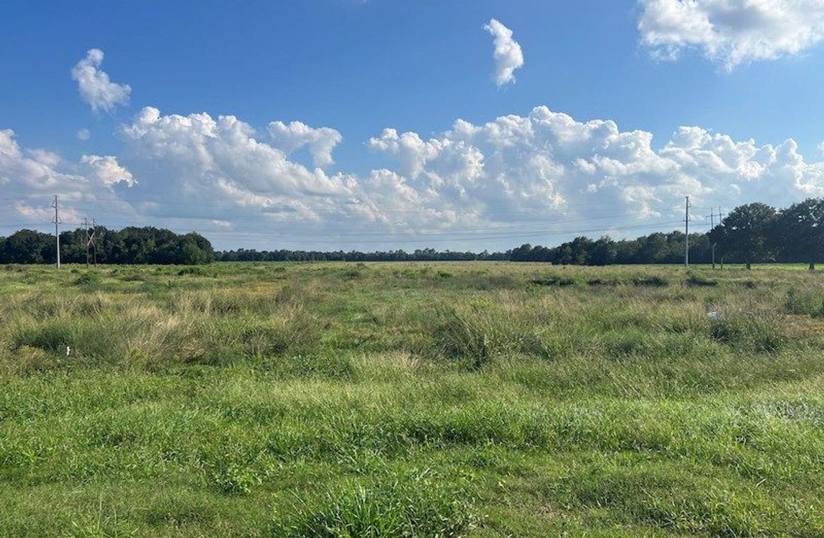 e49ed829-7b08-4f76-9265-93a1b86cfa93