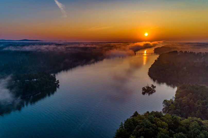 013 Sunset on Lake Rhodhiss
