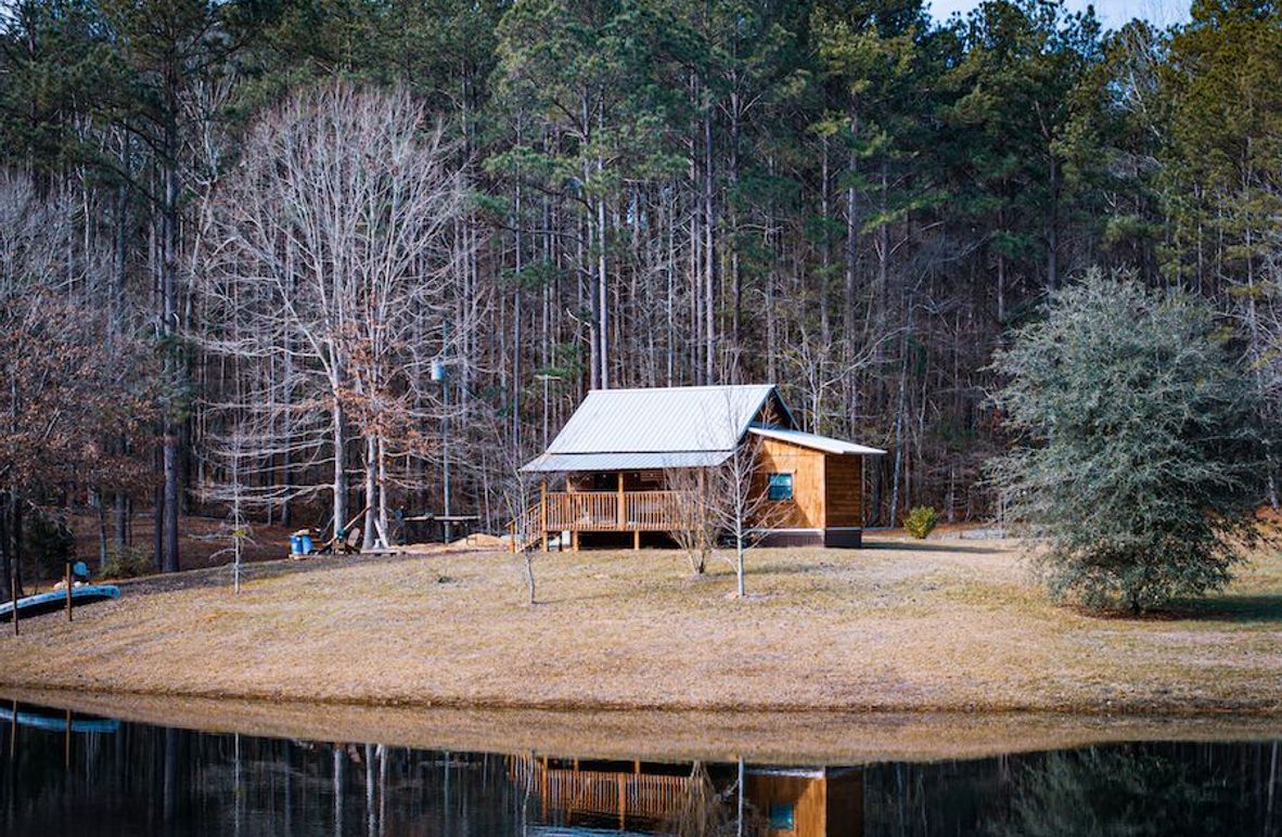 Neshoba 43 Cabin in a Valley-02
