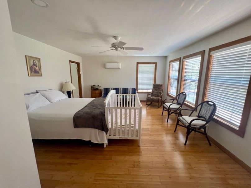 07081BDA-E45C-4EA0-98D8-EA57F4359466_1_201_a